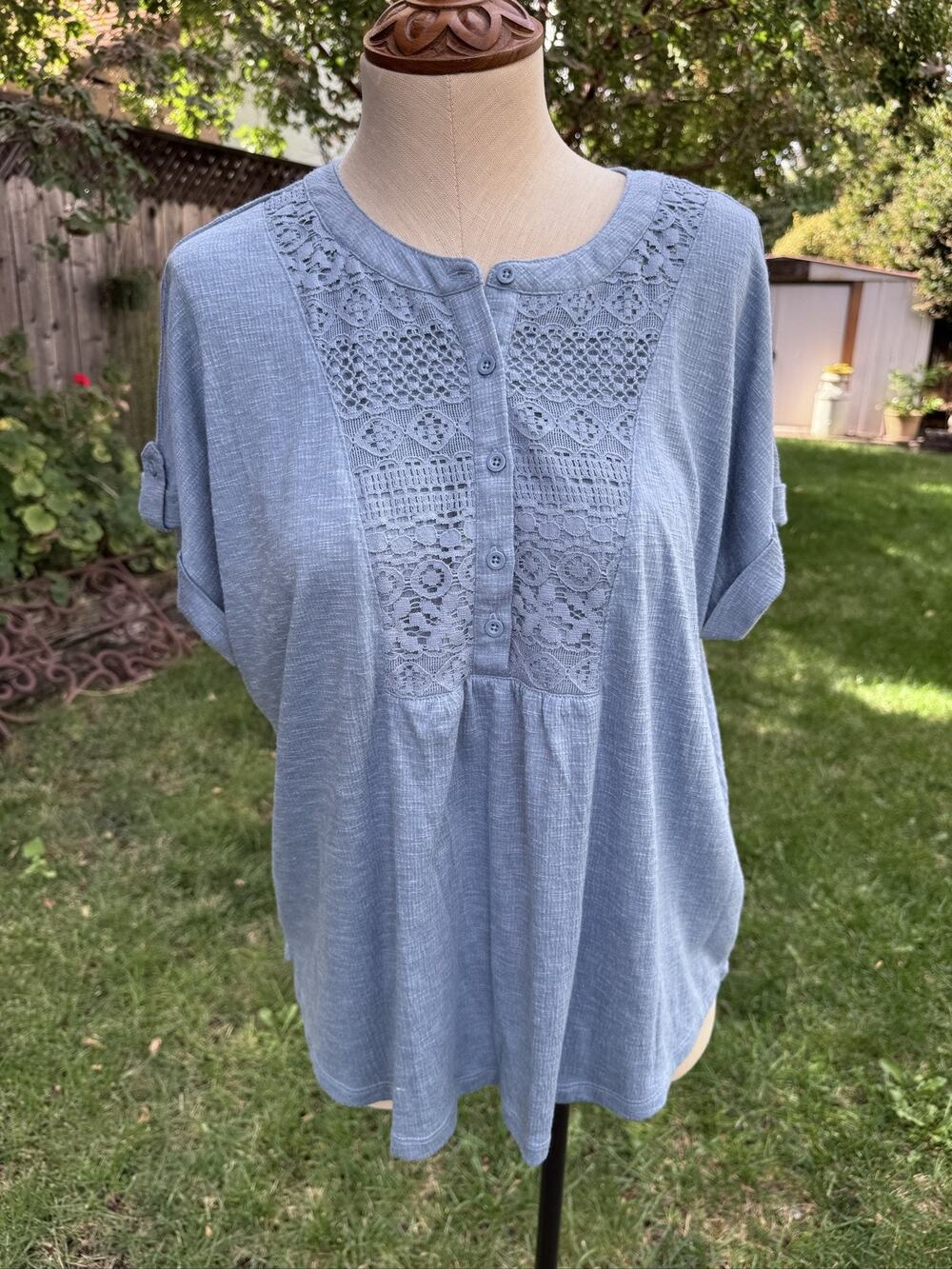 Como Vintage Women's Blouse XL Blue Button Front Lace Panel Roll Tab Sleeve